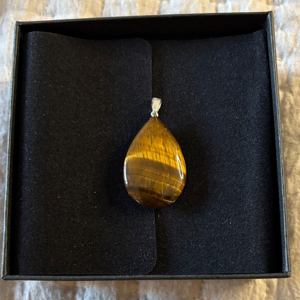 Elegant Teardrop Tiger's Eye Pendant